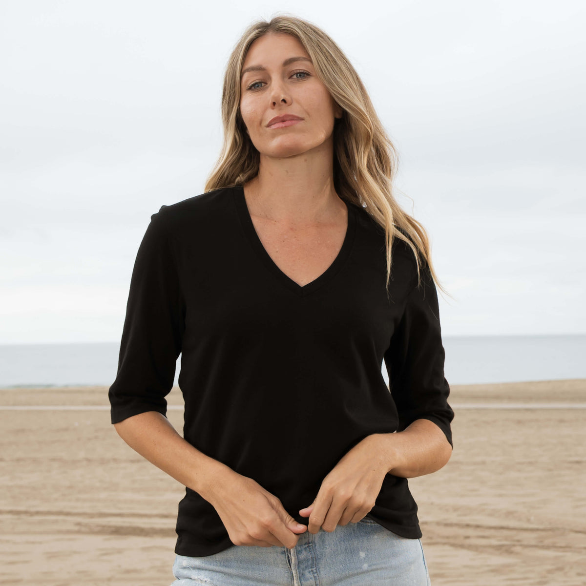Womens Heavyweight Elbow Sleeve V-Neck